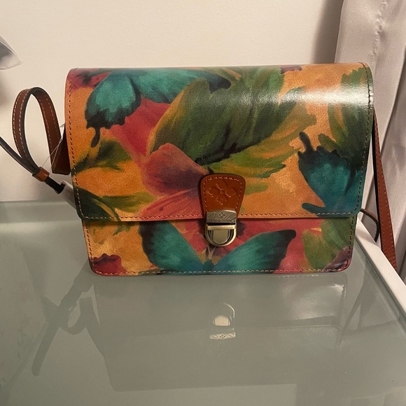 Patricia Nash Handbags - Patricia Nash Watercolor Butterfly cross body purse NWT